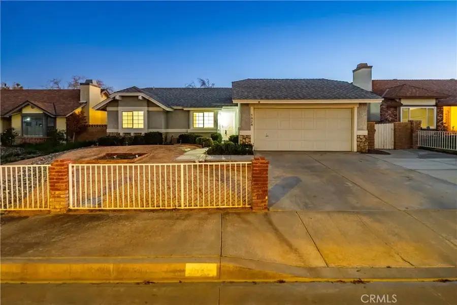 1828 W Avenue K9, Lancaster, CA 93534 - Image #2