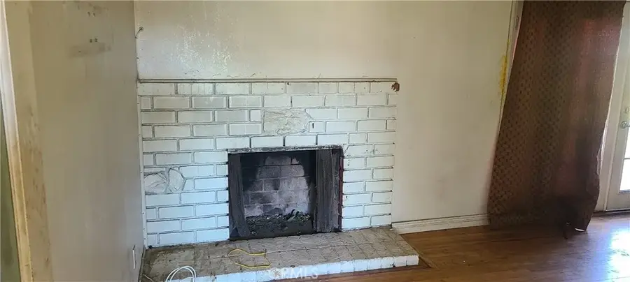 12349 Glamis, Pacoima, CA 91331 - Image #3