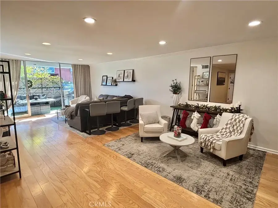 10633 Kinnard #1, Los Angeles, CA 90024 - Image #2