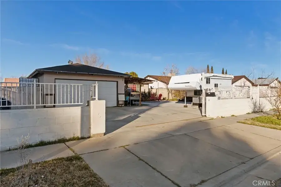 415 E Avenue J13, Lancaster, CA 93535 - Image #2