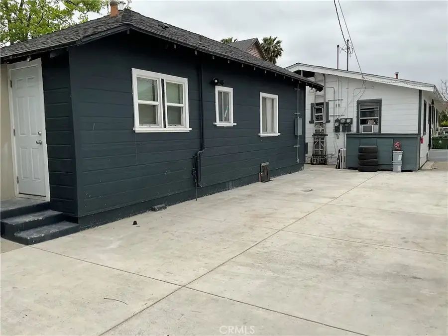 961 W 47th Street, Los Angeles, CA 90037 - #3
