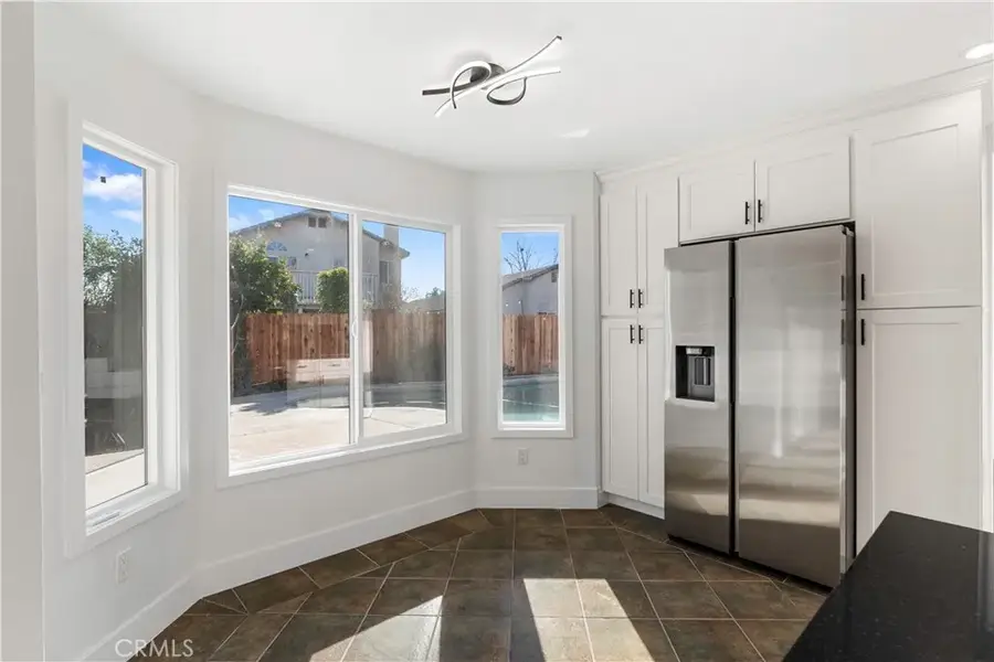 6107 Cartagena Avenue, Bakersfield, CA 93313 - #3