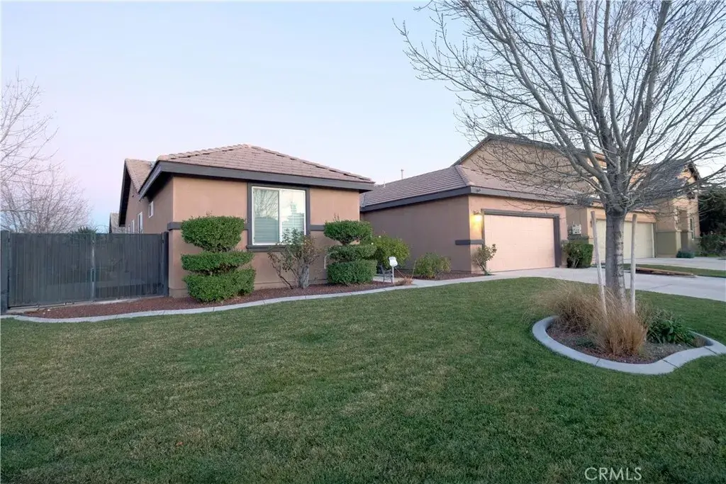 44638 Painted Desert, Lancaster, CA 93536 - #1