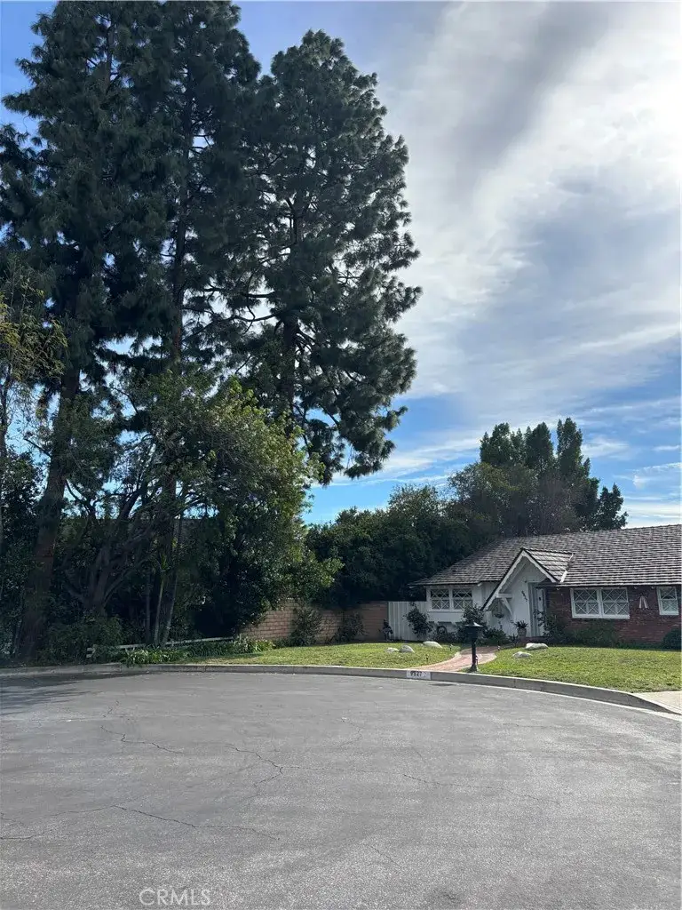 9827 Sylvia Avenue, Northridge, CA 91324 - Image #3