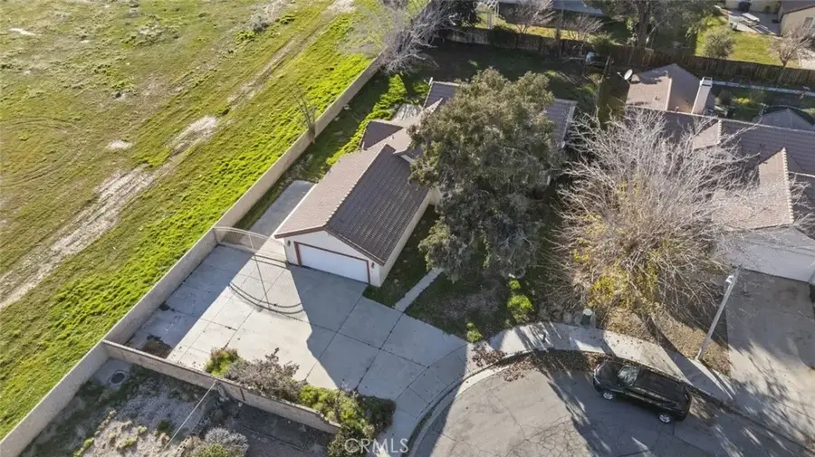 44105 Acacia Street, Lancaster, CA 93535 - #2