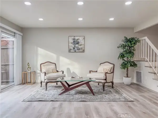 12302 Runnymede Street #4, North Hollywood, CA 91605