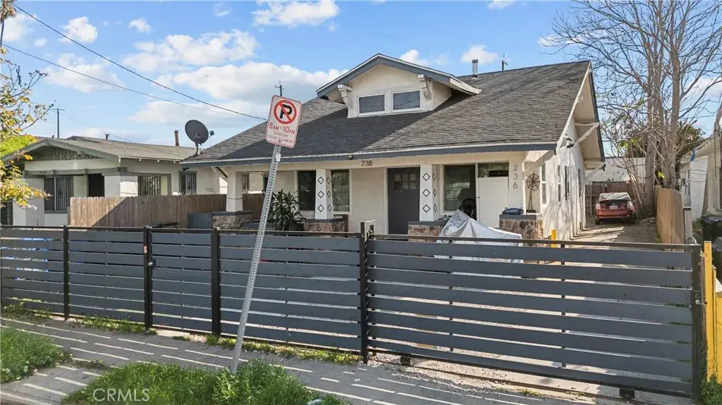 238 W 58th, Los Angeles, CA 90037 - #1