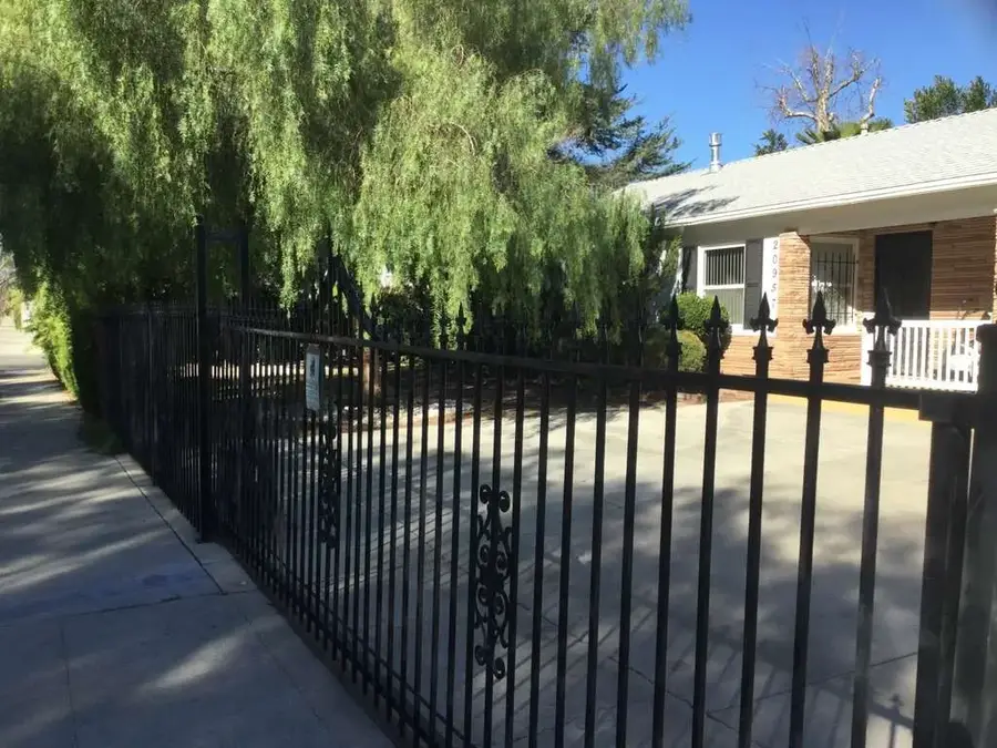 20957 Community, Canoga Park, CA 91304 - #3