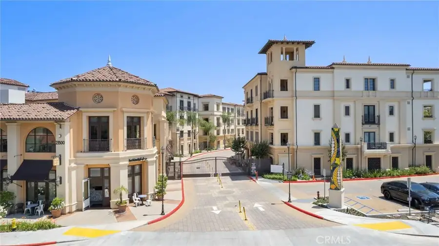 23500 Park Sorrento #H32, Calabasas, CA 91302 - Image #2