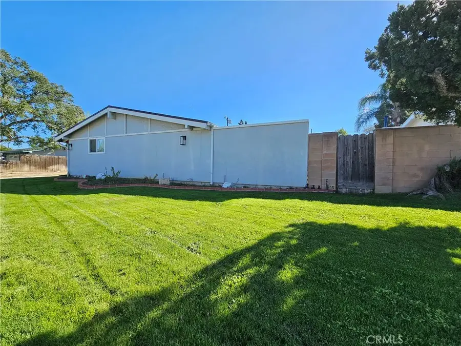 17530 Tuba Street, Northridge, CA 91325 - Image #2