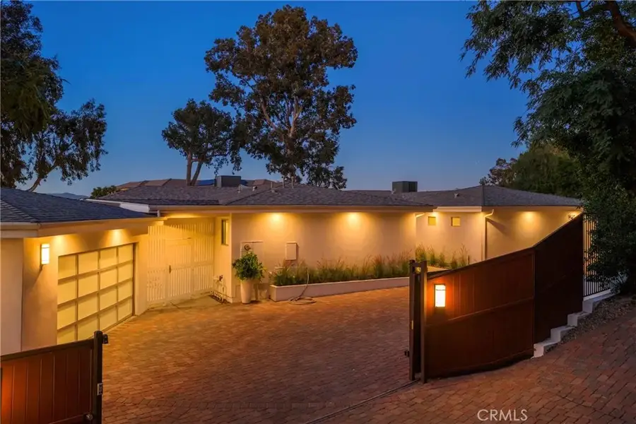 4909 Calvin, Tarzana, CA 91356 - Image #2