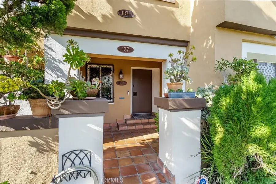 137 N Hamilton Drive, Beverly Hills, CA 90211 - Image #2