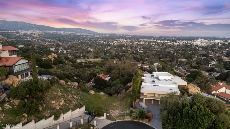 22882 Trigger St, Chatsworth, CA 91311 - #2