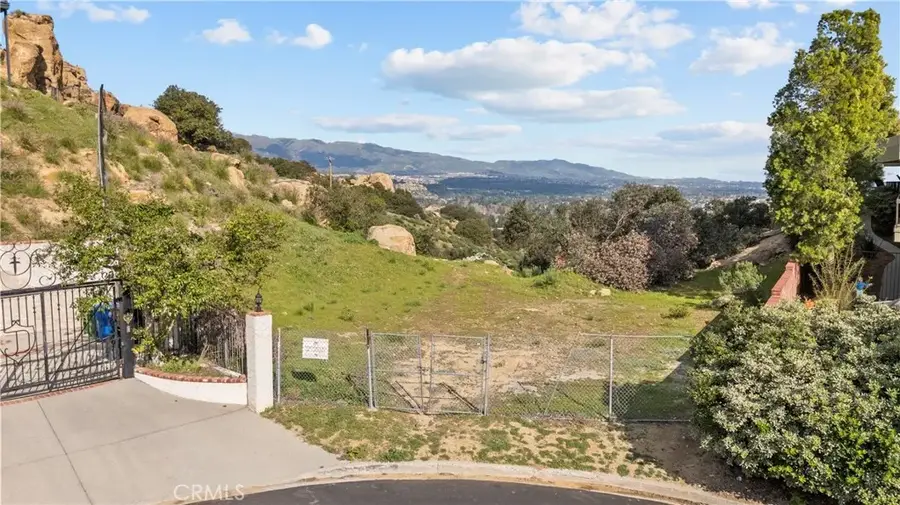 22882 Trigger St, Chatsworth, CA 91311 - #3