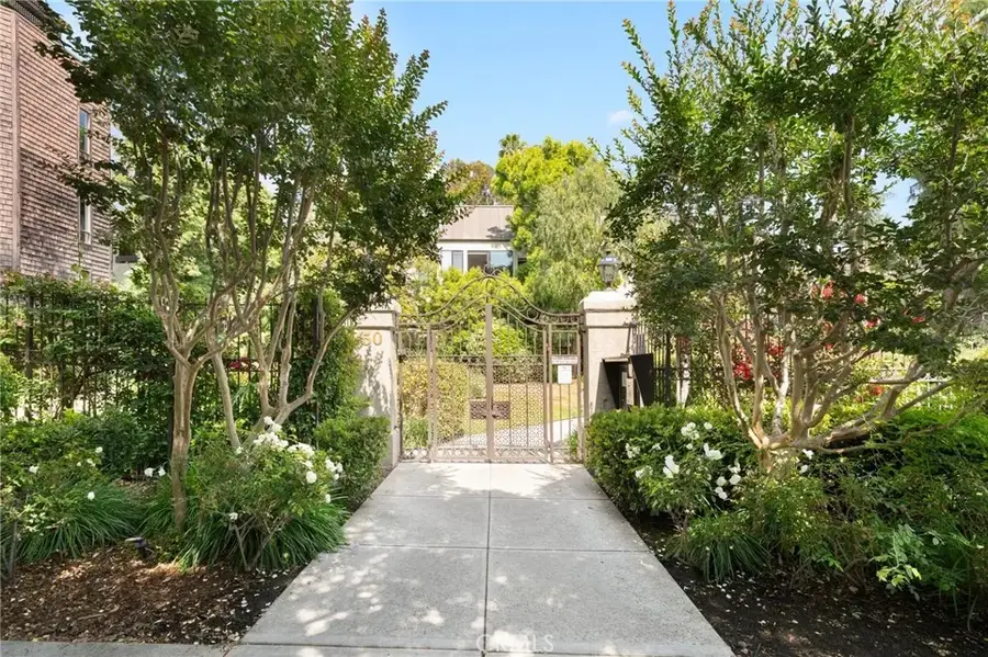 950 N Kings, West Hollywood, CA 90069 - Image #3