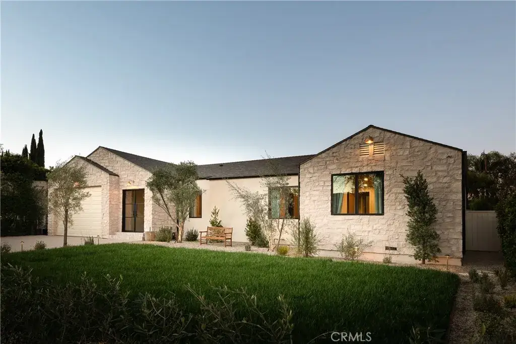 15719 Hartsook Street, Encino, CA 91436 - Image #1