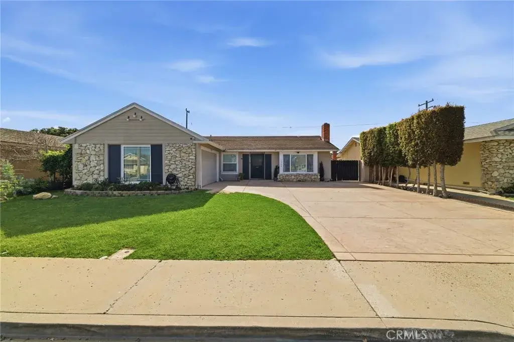 1300 Bluebell, Oxnard, CA 93036 - Image #1