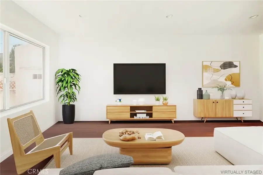 1918 11th Street #D, Santa Monica, CA 90404 - Image #3