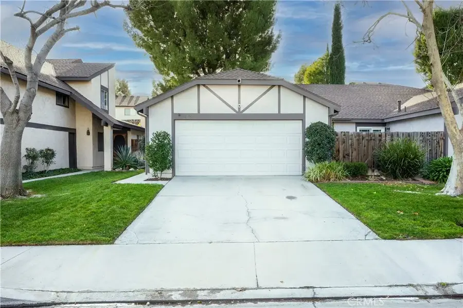 28291 Bockdale Ave., Canyon Country, CA 91387 - Image #2