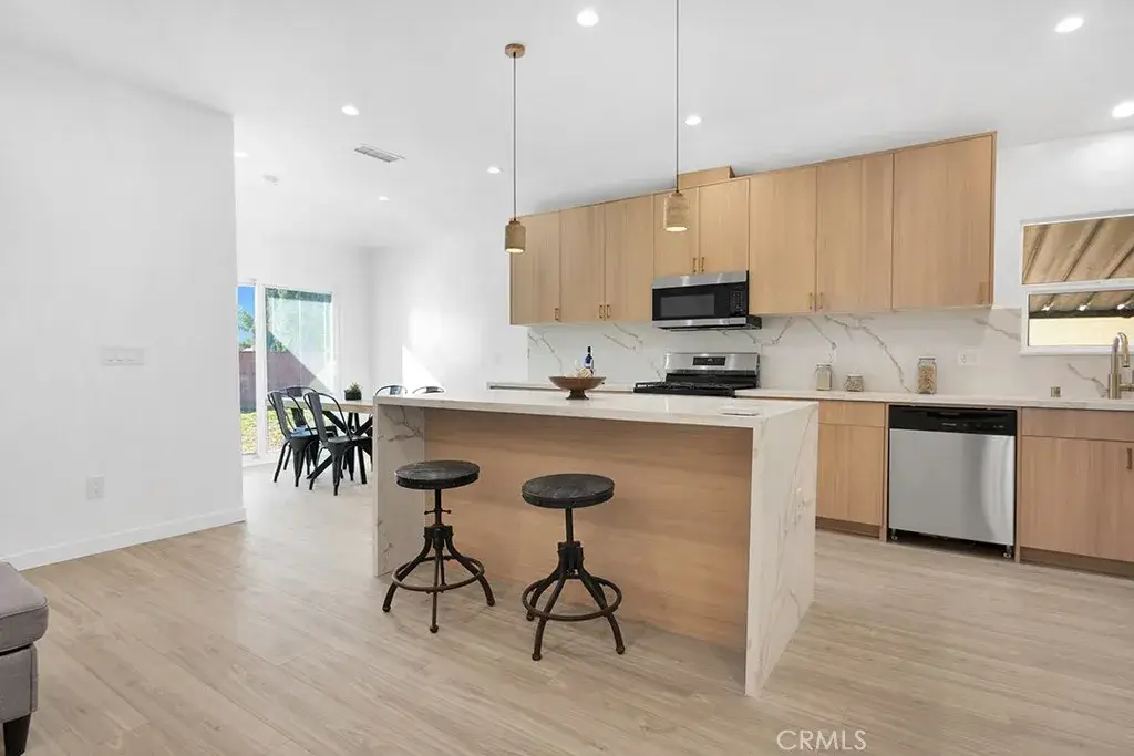 14868 Envoy, Sylmar, CA 91342 - #1