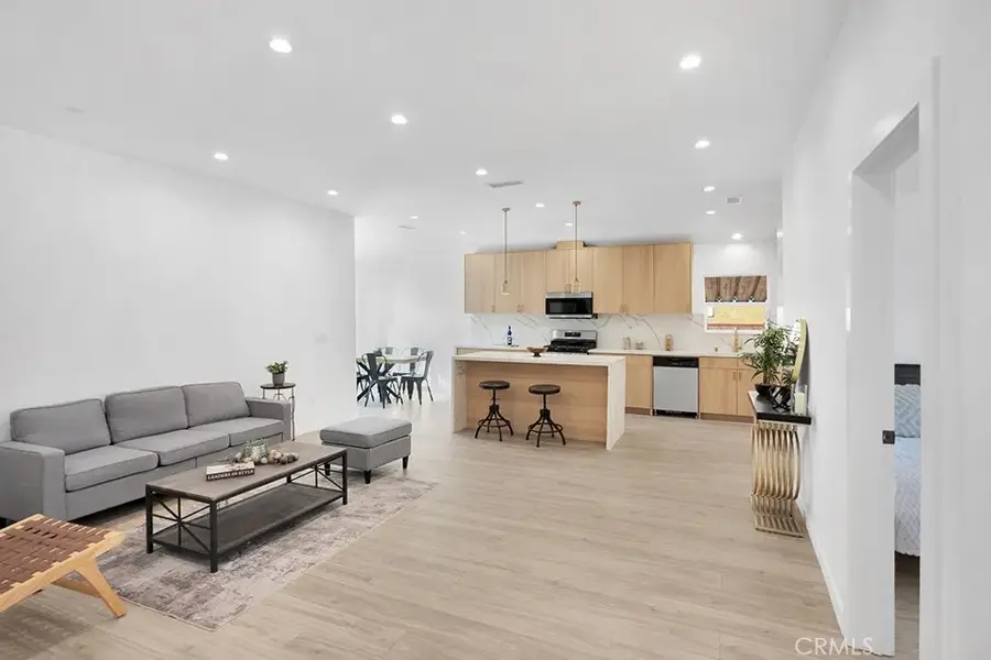 14868 Envoy, Sylmar, CA 91342 - #2