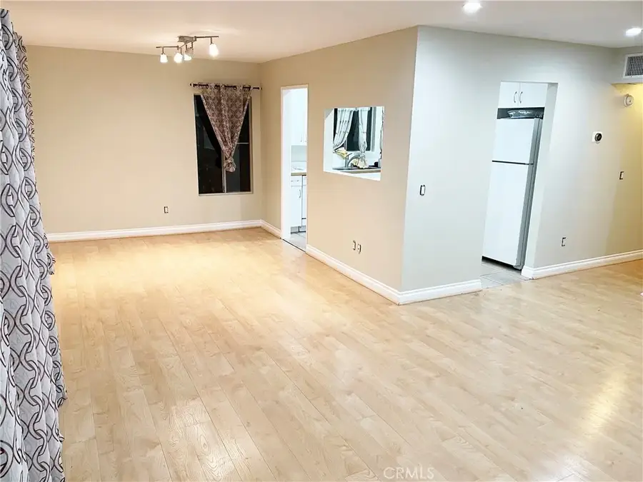 18350 Hatteras #123, Tarzana, CA 91356 - Image #3