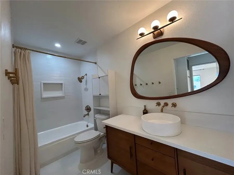 5036 Echo Street #201, Los Angeles, CA 90042 - Image #2