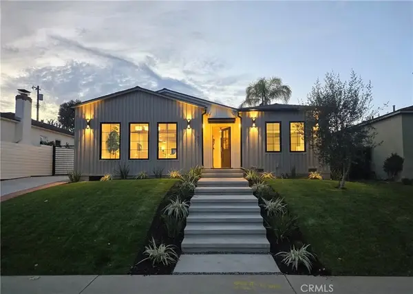 7907 Vicksburg, Los Angeles, CA 90045