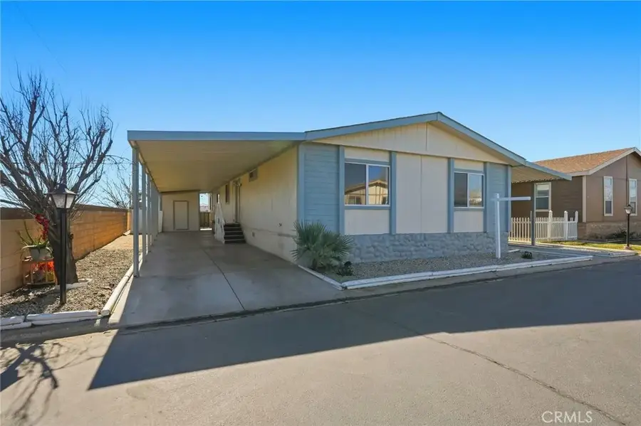 2121 E I #10, Lancaster, CA 93535 - #3