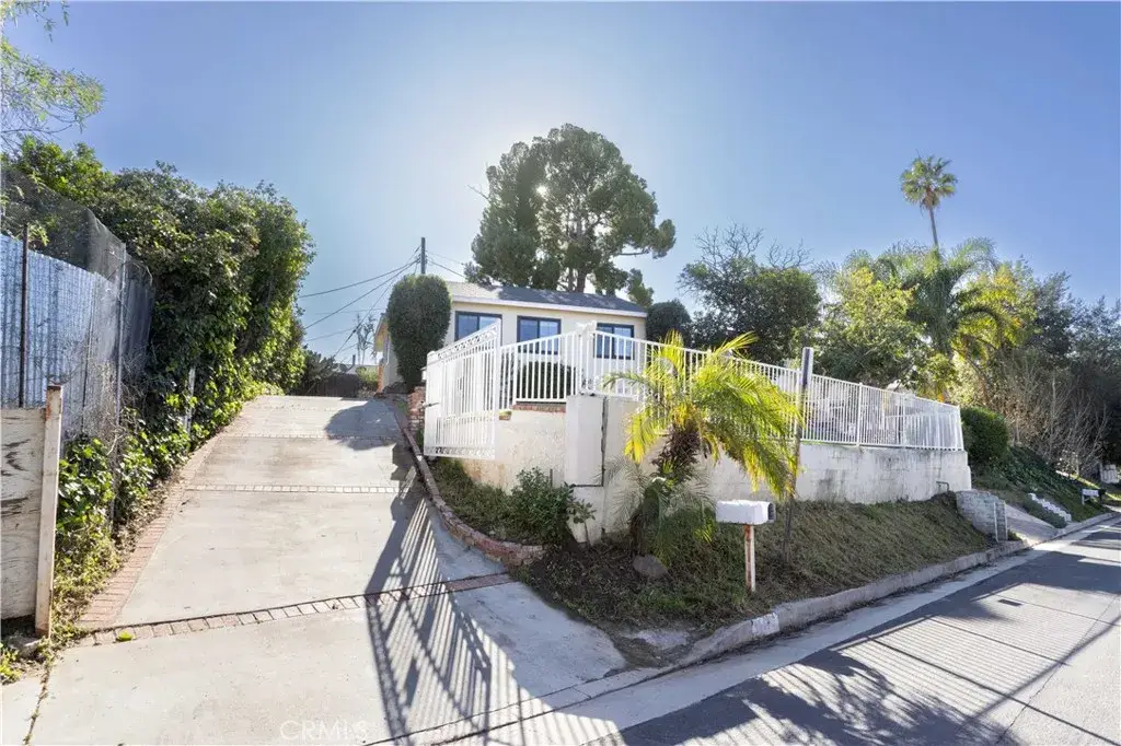 11478 Kamloops Street, Sylmar, CA 91342 - Image #1