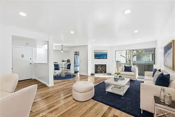 15030 Victory Boulevard #103, Van Nuys, CA 91411