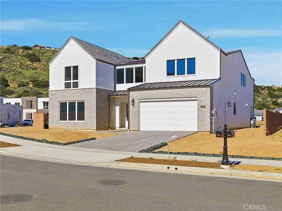 22849 W Seaqua Circle, Chatsworth, CA 91311 - #3