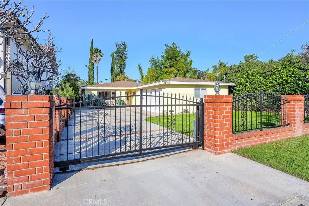 18419 Linnet, Tarzana, CA 91356 - Image #1