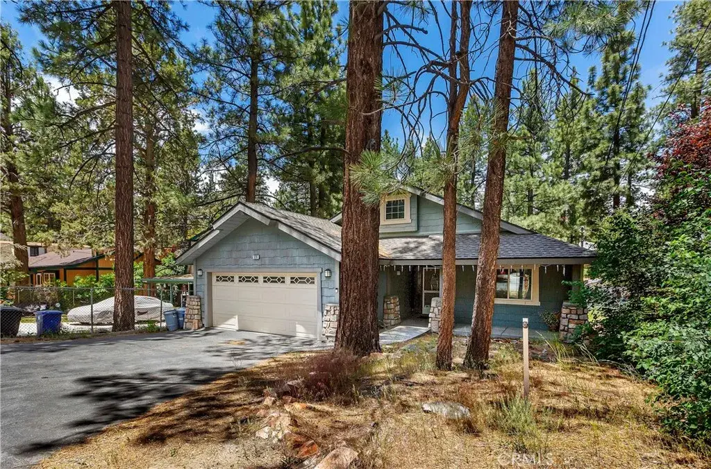 329 E Sherwood Boulevard, Big Bear City, CA 92314 - Image #1