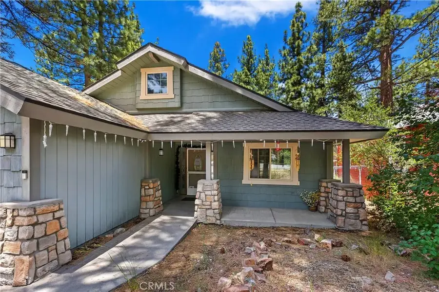 329 E Sherwood Boulevard, Big Bear City, CA 92314 - Image #3