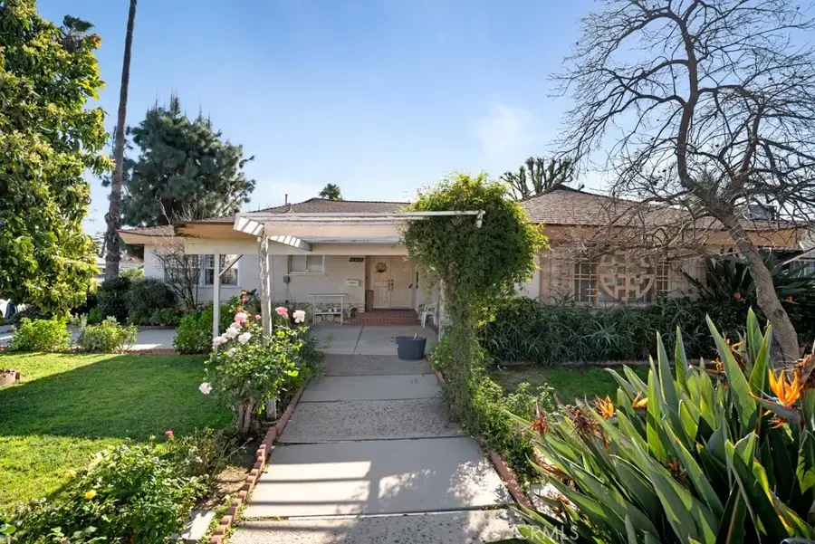 16402 Sunburst St, North Hills, CA 91343 - Image #3