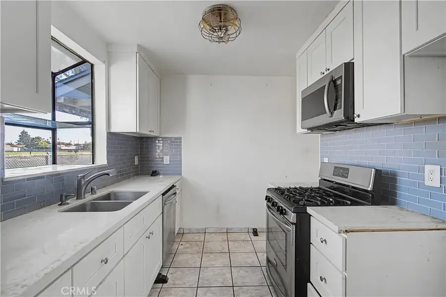 433 Jerry Drive, Port Hueneme, CA 93041 - #3