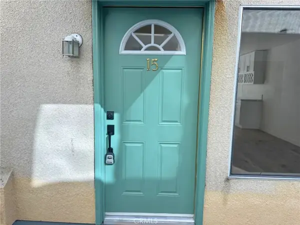 8800 Burnet Avenue #15, North Hills, CA 91343