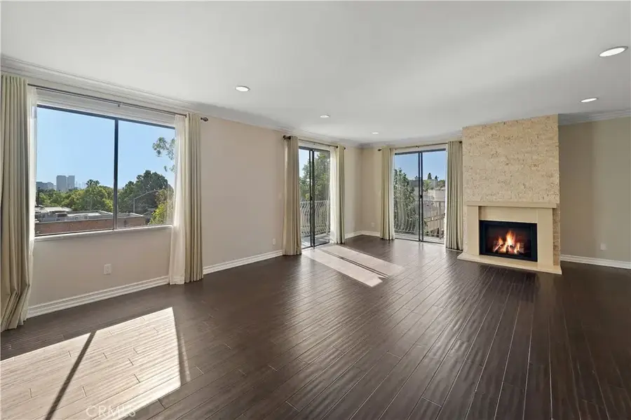 152 S Oakhurst Drive #304, Beverly Hills, CA 90212 - #2