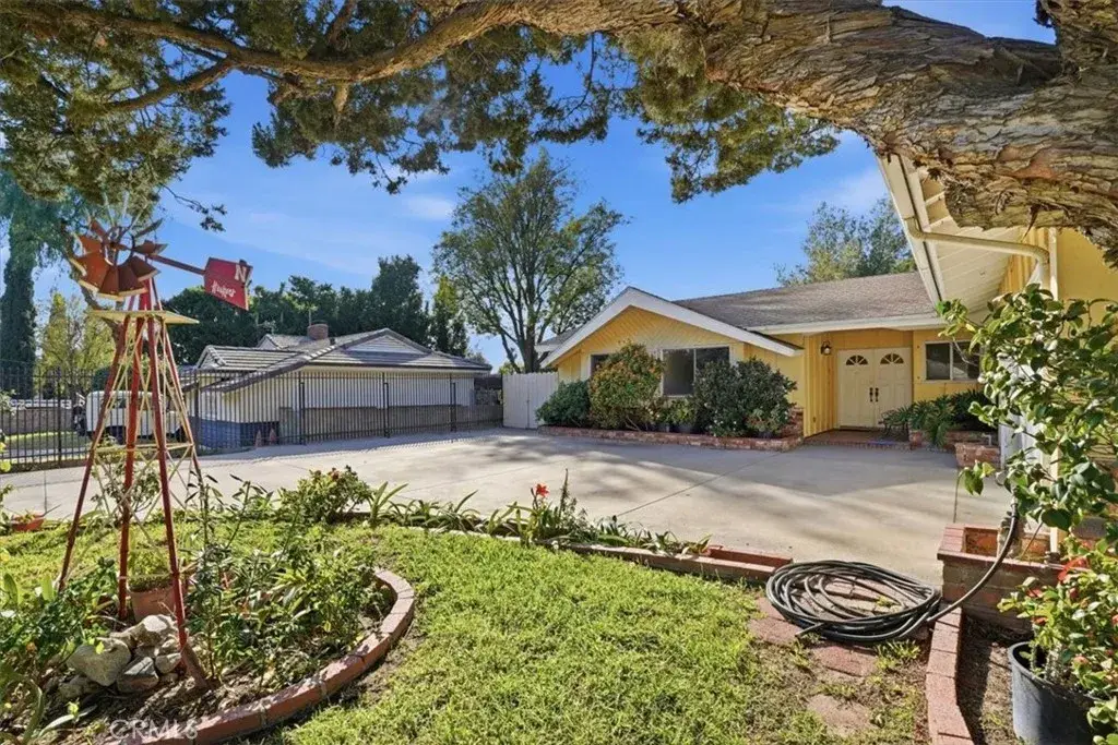 11357 Orcas Avenue, Sylmar, CA 91342 - Image #1