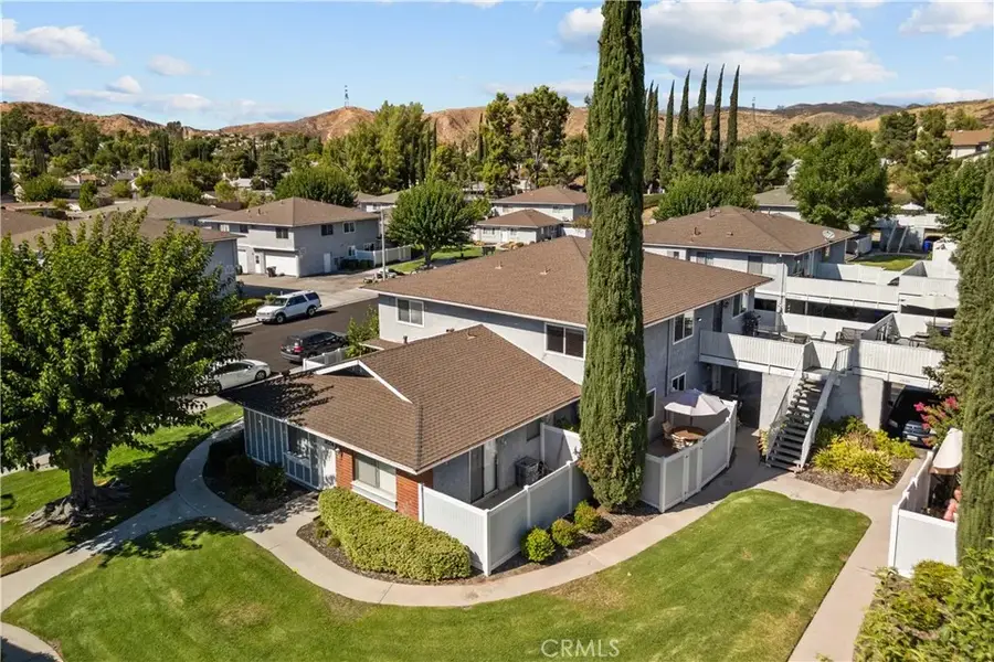 28152 Robin, Saugus, CA 91350 - Image #2