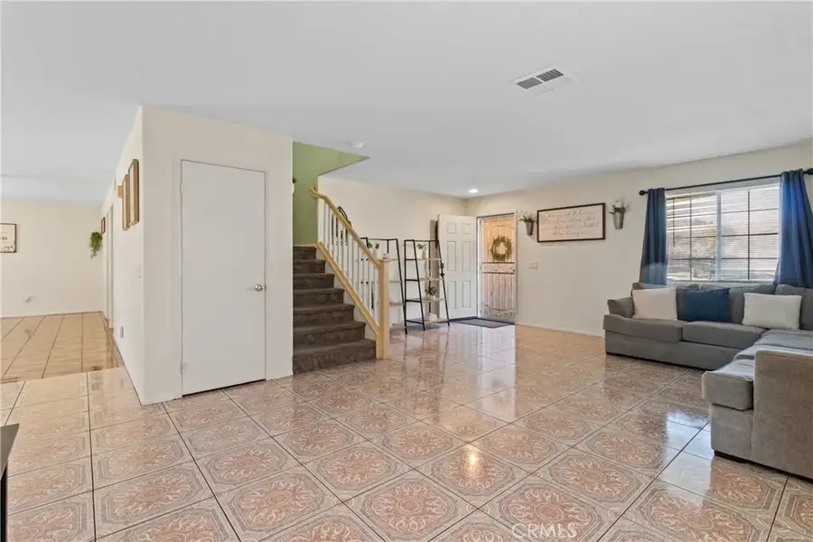 45728 Barham, Lancaster, CA 93534 - Image #3