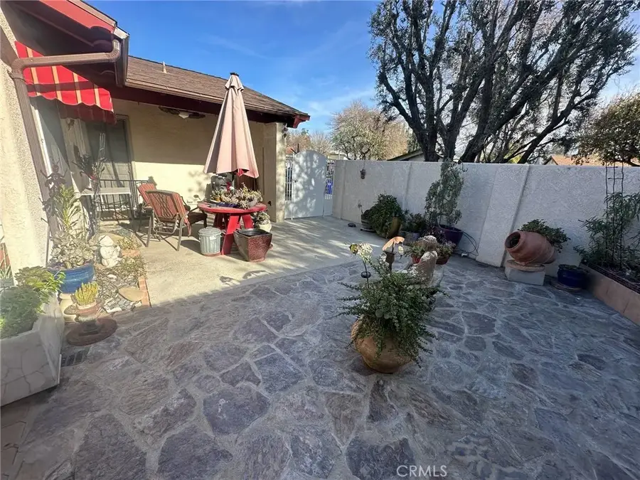 23509 Via Chantilly, Valencia, CA 91355 - Image #3