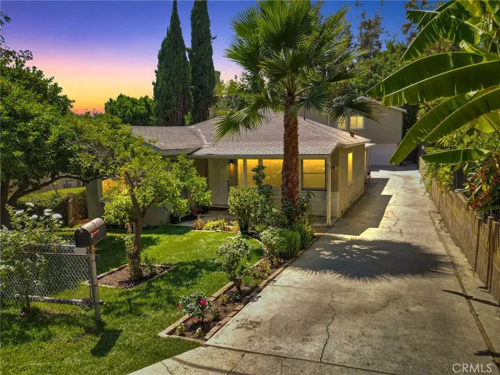 829 Cooper Ave, Los Angeles, CA 90042 - #1