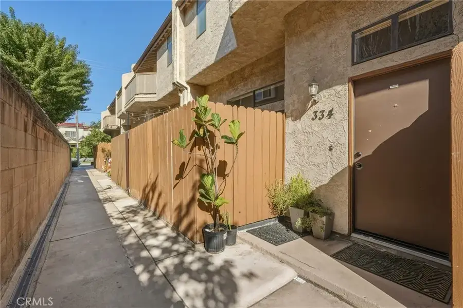 334 W 220th Street, Carson, CA 90745 - Image #3
