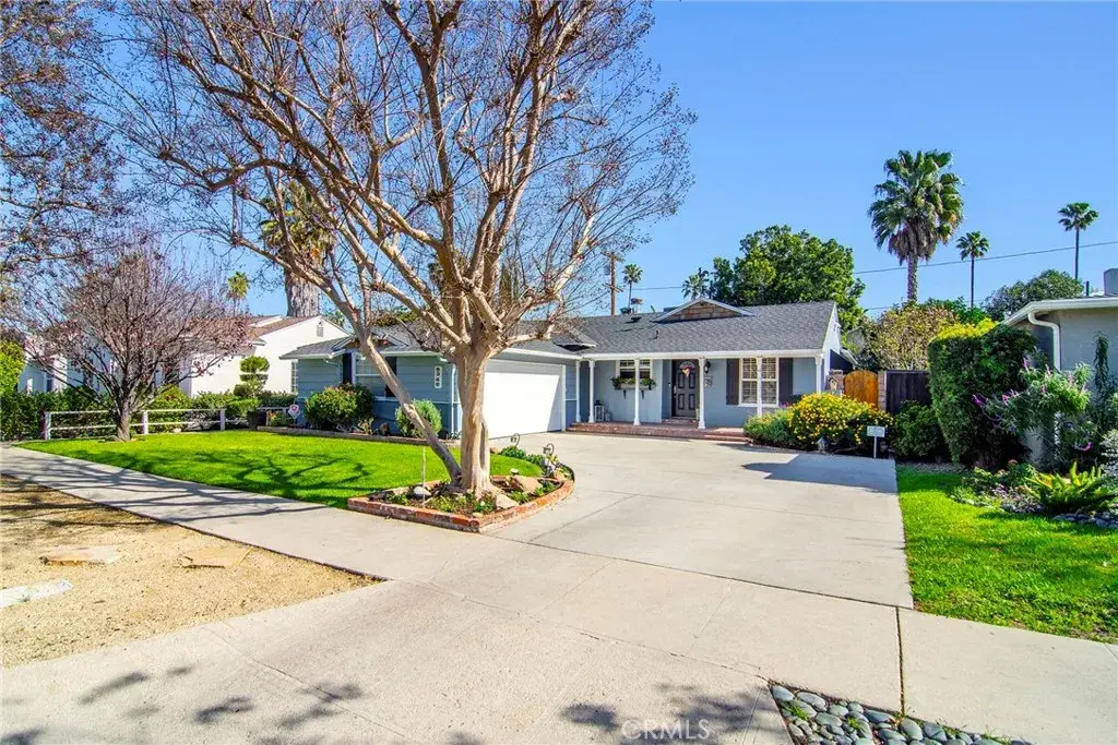 5348 Veloz Avenue, Tarzana, CA 91356 - Image #1