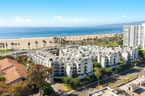 2940 Neilson Way #302, Santa Monica, CA 90405
