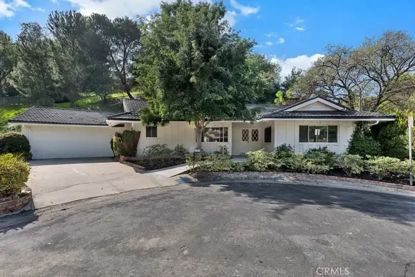 4775 Regalo Road, Woodland Hills, CA 91364