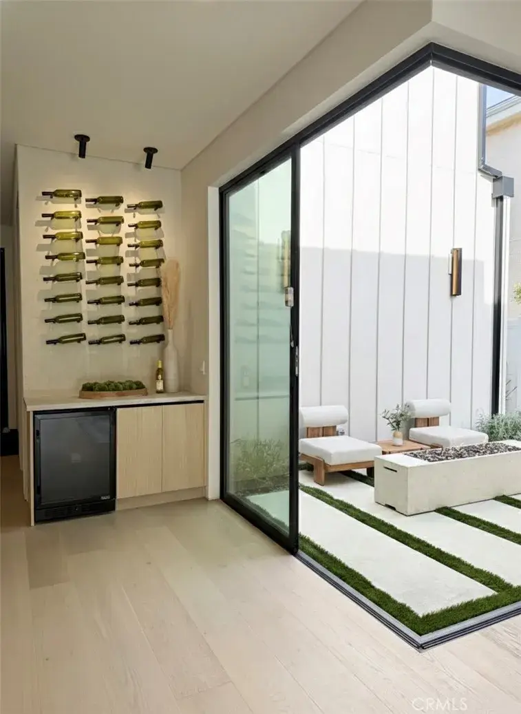 14738 Otsego Street, Sherman Oaks, CA 91403 - Image #2