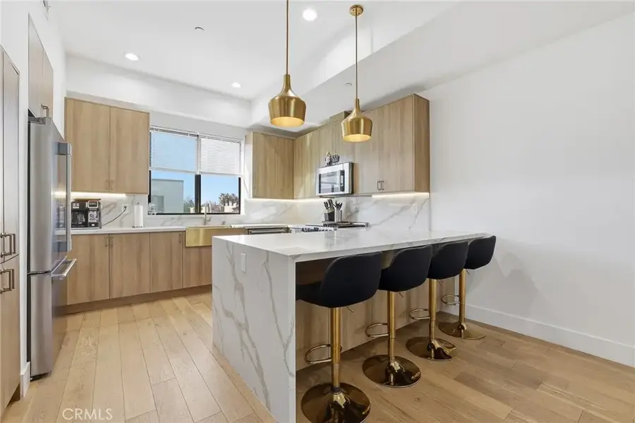 6511 N Contour Lane, North Hollywood, CA 91606 - Image #3